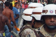 Polizei im Karneval von Salvador